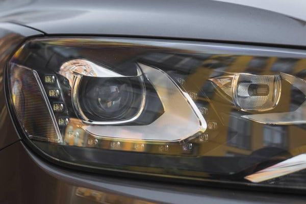 How to Replace a Car’s Headlight Bulb: A Step-by-Step Guide for Every Driver